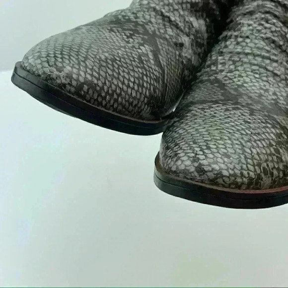 Baretraps Miesha ankle booties size 9.5 gray - Picture 9 of 12